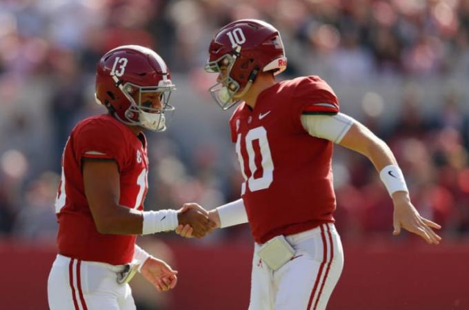 Alabama Crimson Tide vs. Tennessee-Martin Skyhawks